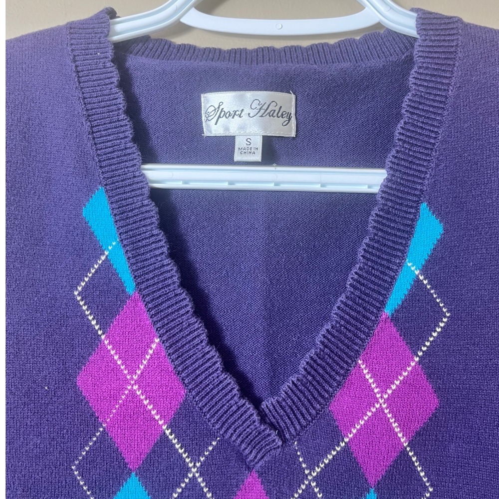 Women's Argyle Sweater Vest V Neck Purple Cotton Size Small Preppy Golfcore - Picture 3 of 7